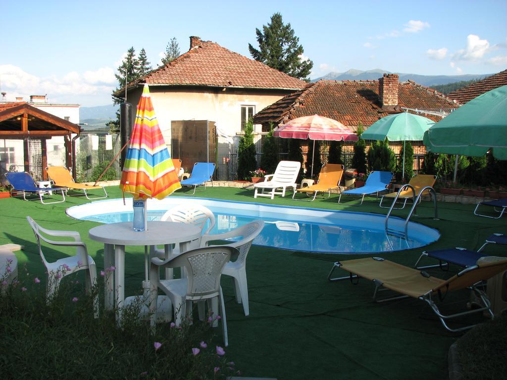 Guest House Camellia Berkovitsa Exterior foto